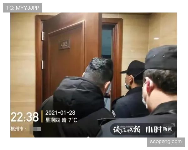 季丽萍家里连个快递小哥都能称帝,这日子真是太疯狂了! 季丽萍家里连个快递小哥都能称帝,这日子真是太疯狂了!